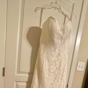 Cream Da Vinci Wedding Dress